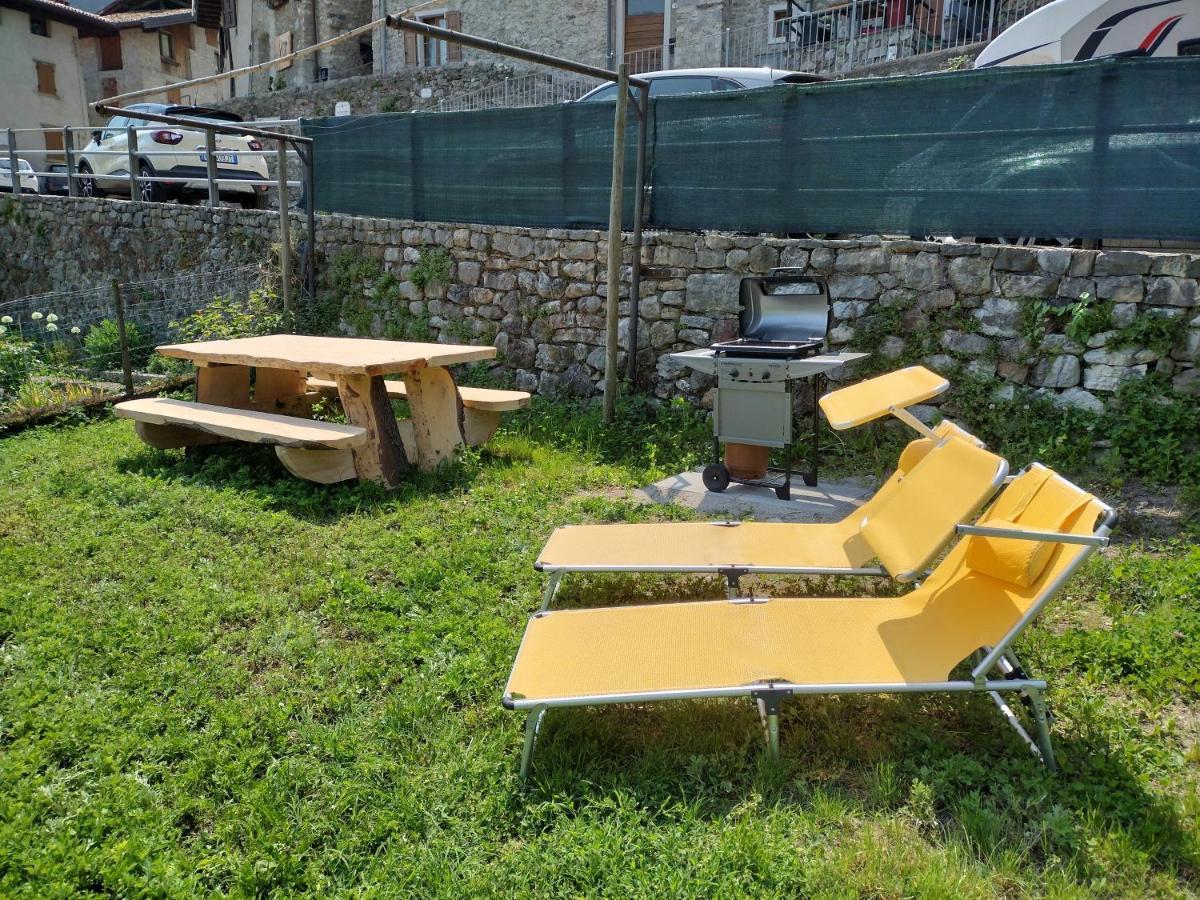 Relax House Appartement Tenno Buitenkant foto